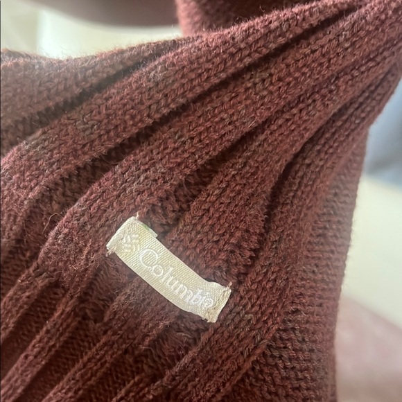 Columbia Brown Crew Neck Sweater Soft Knit Timeless Size Medium - Picture 3 of 6